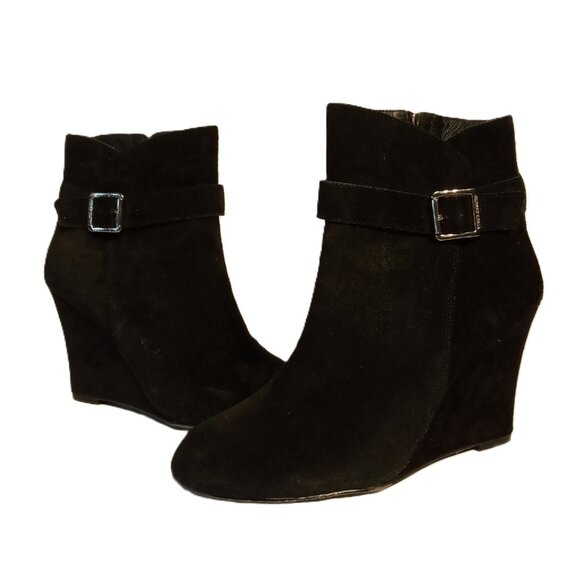 VINCE CAMUTO Booties  sz 6.5  DENA  Black  Suede  Side Zip  Strap/Buckle  Wedge - Picture 2 of 11